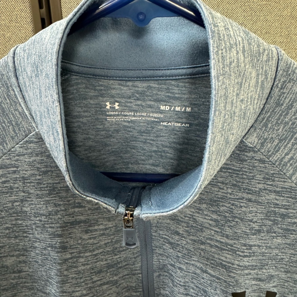 Under Armour 1/4 Zip - Picture 2 of 4